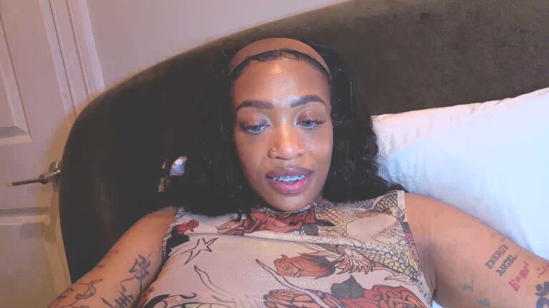 imanibabyXO's Streamate show and profile