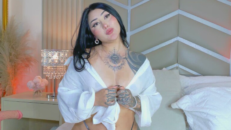 EllieKlark's Streamate show and profile