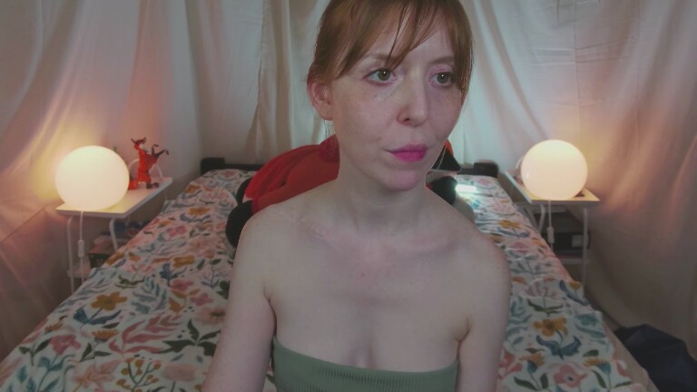 LoraFoxy's Streamate show and profile