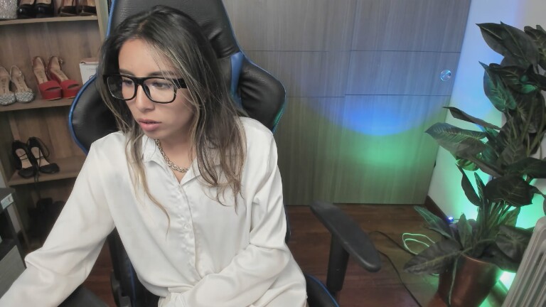 MissTianaX's Streamate show and profile