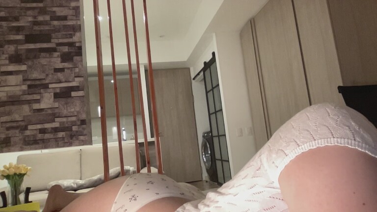 Bellasmmith's Streamate show and profile