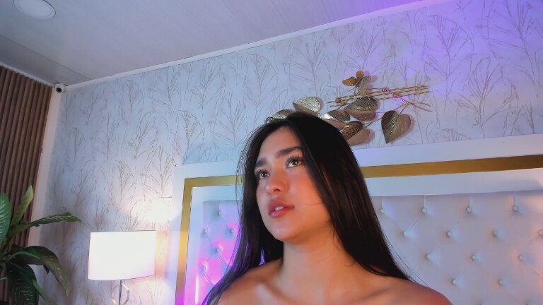 Mia_Ferreer's Streamate show and profile