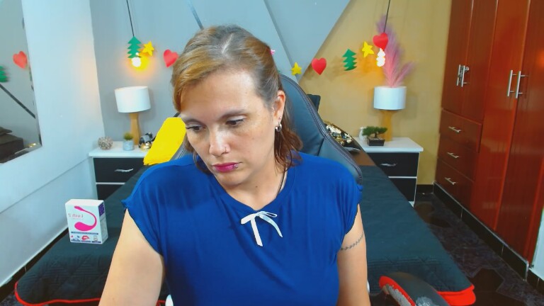 ConieMoss's Streamate show and profile