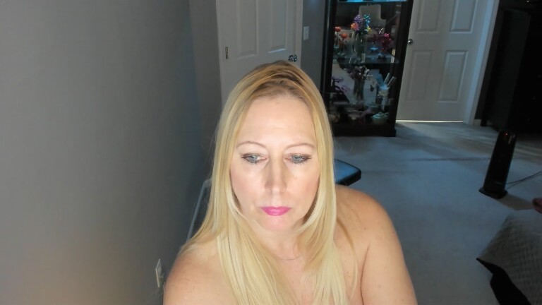 Brickbabe's Streamate show and profile