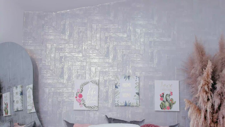 SaraBacker's Streamate show and profile