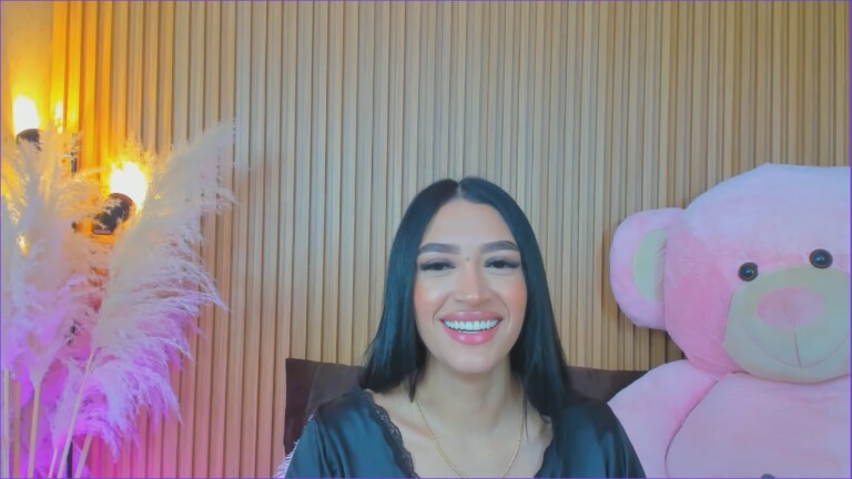 HemmaThompsonn's Streamate show and profile