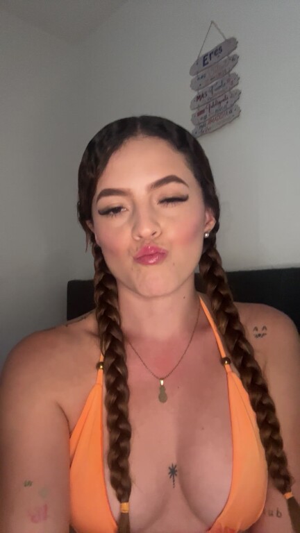 AlicceGray's Streamate show and profile