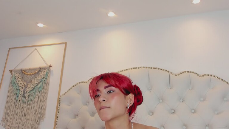 SofiaGomezA's Streamate show and profile