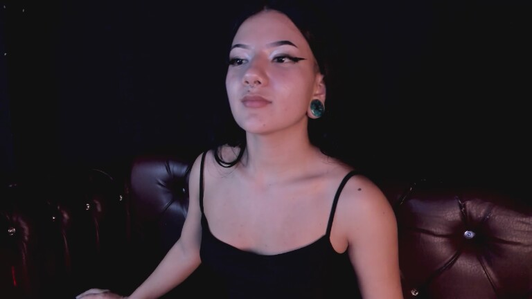 Liliighot's Streamate show and profile