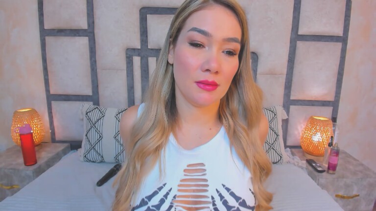 Gabyliis's Streamate show and profile
