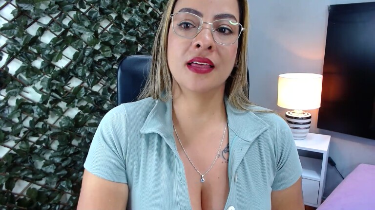 Laureen_Steele's Streamate show and profile