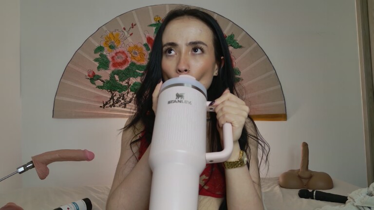 SweetSara33's Streamate show and profile