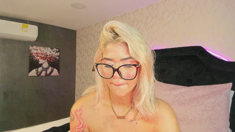 EviilAngel's Streamate show and profile