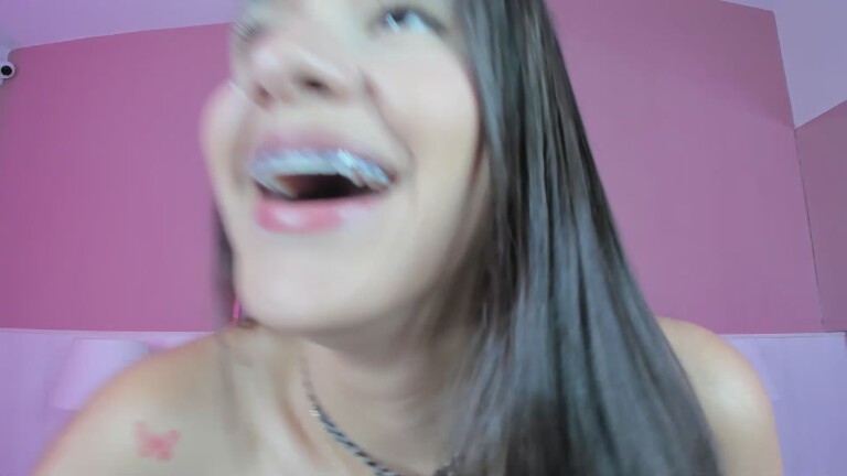 LuanaDavis's Streamate show and profile