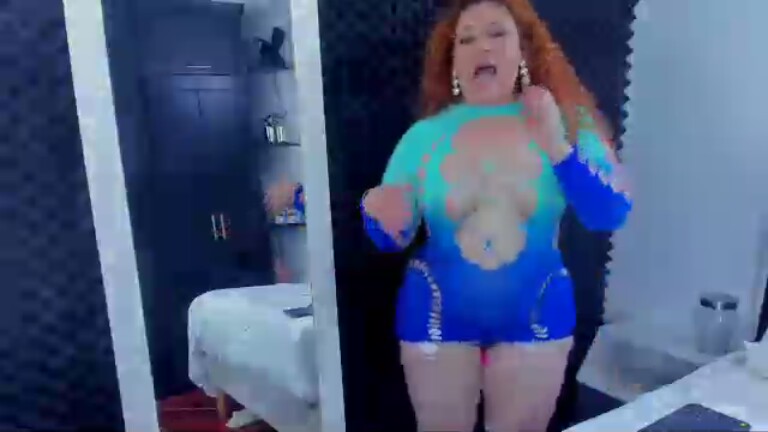 IsadiaRousso's Streamate show and profile