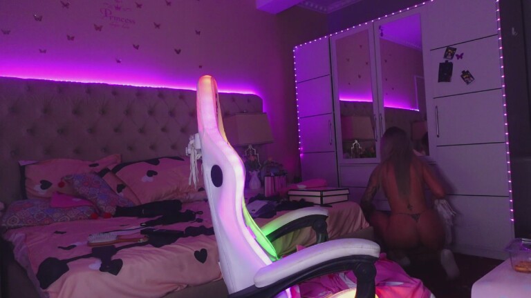 AllyRey's Streamate show and profile