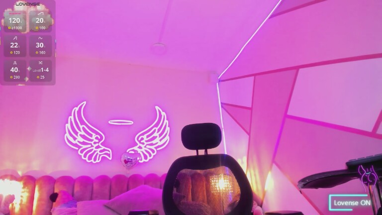 alicekigsley's Streamate show and profile