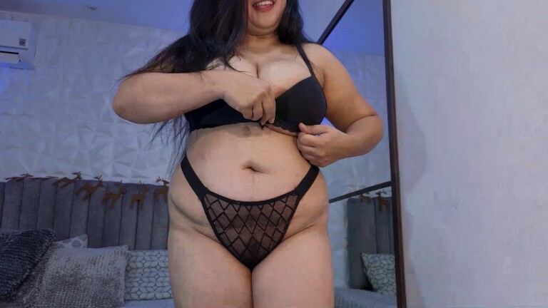 LauraCastaneda's Streamate show and profile