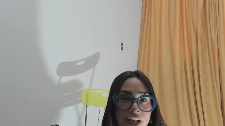 Alisonn_love's Streamate show and profile