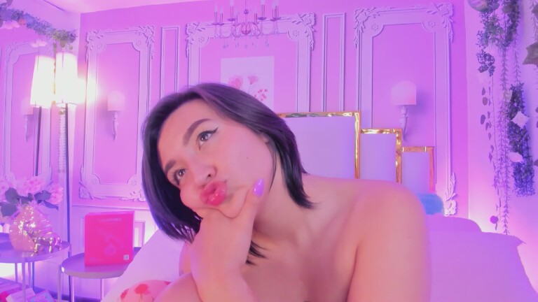 NaraSuarez's Streamate show and profile