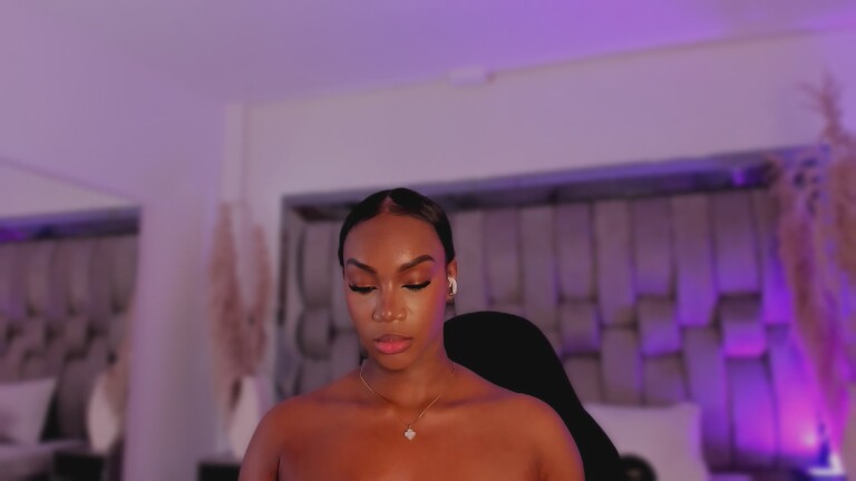 ChaynnaCooper's Streamate show and profile