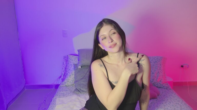 EmmaShaykk's Streamate show and profile