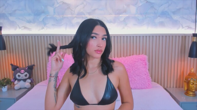 HemmaThompsonn's Streamate show and profile