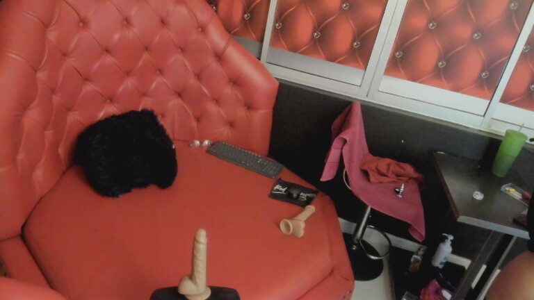 Lawuaifu121's Streamate show and profile