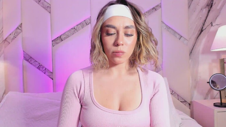 MadisonReeds's Streamate show and profile