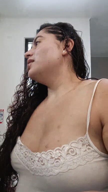 SharaThomas's Streamate show and profile