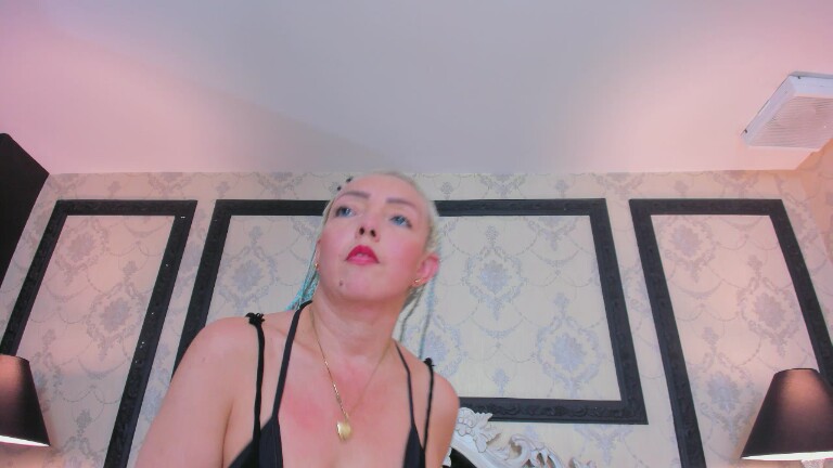 MadisonBecker's Streamate show and profile