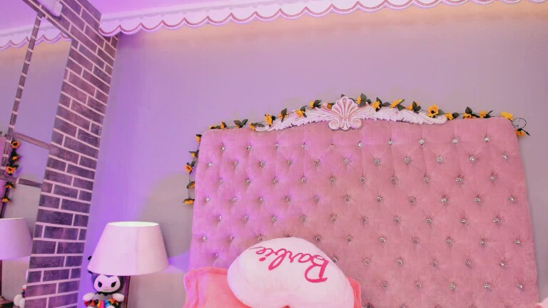 MadissonRey's Streamate show and profile