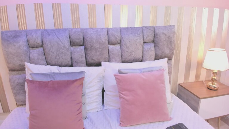 nova_lanee's Streamate show and profile