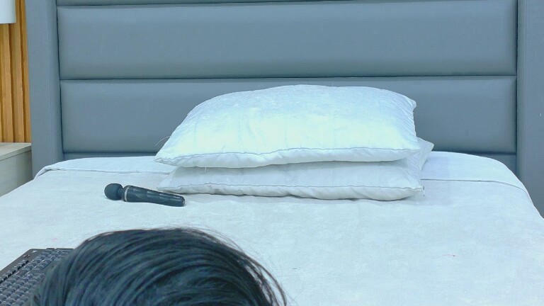 KiraCollins's Streamate show and profile