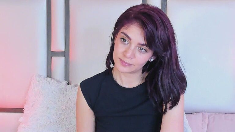 BrianaWells's Streamate show and profile