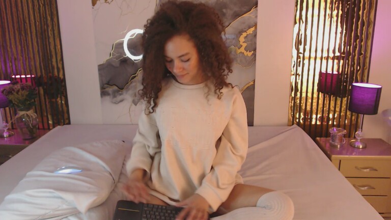 MiticaBrenner's Streamate show and profile