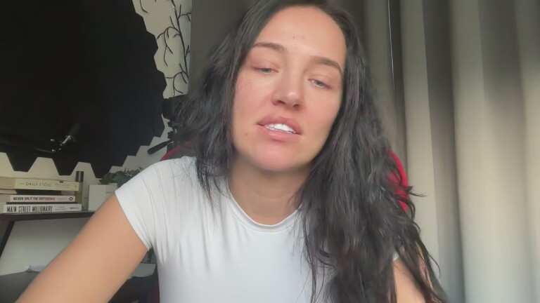 Englishchanel's Streamate show and profile