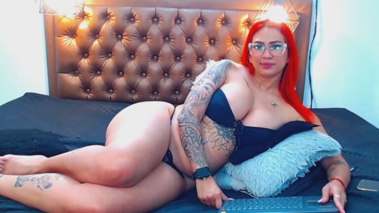 AngelicaRed021's Streamate show and profile