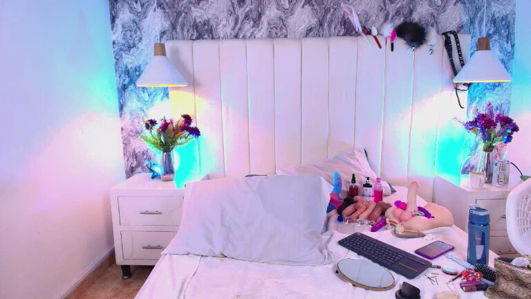 Tessalove_606's Streamate show and profile