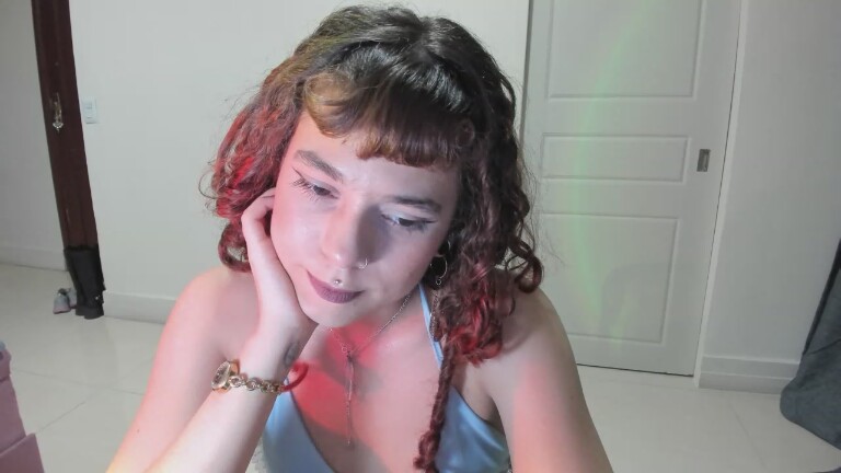 Historia's Streamate show and profile