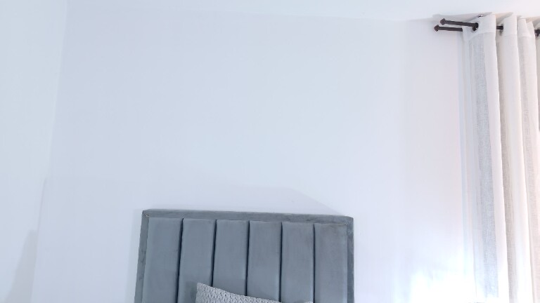 Sweetssinn's Streamate show and profile