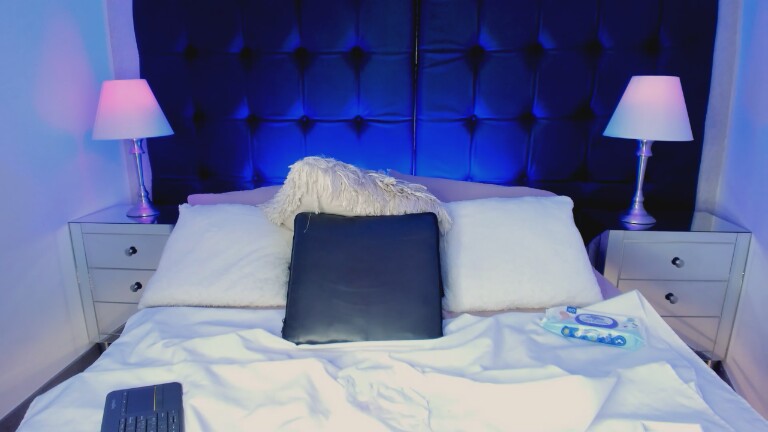 MimiSpark's Streamate show and profile