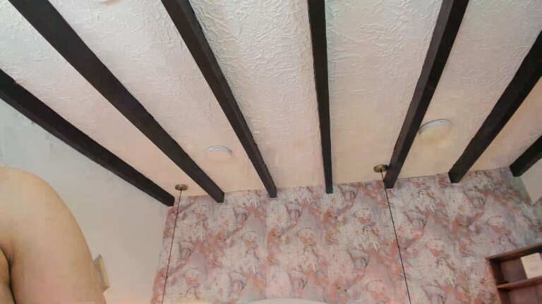 SaharaLyn's Streamate show and profile