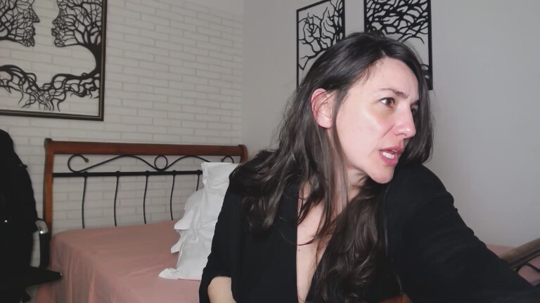 LEONAAx's Streamate show and profile