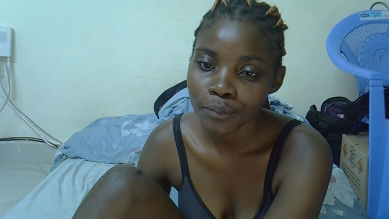 Sexy_melloo's Streamate show and profile