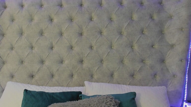 dafne_bss's Streamate show and profile