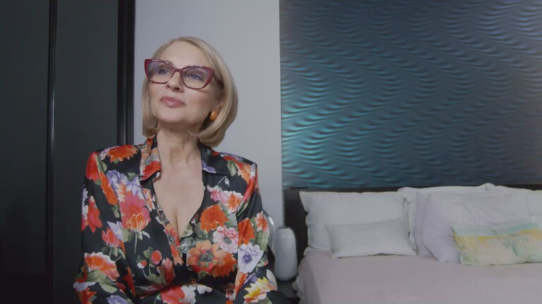 EilleenMadsen's Streamate show and profile