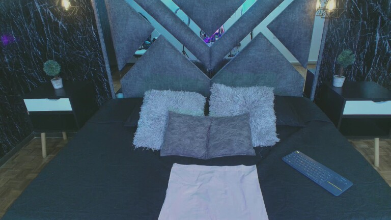 Layla_Wade's Streamate show and profile