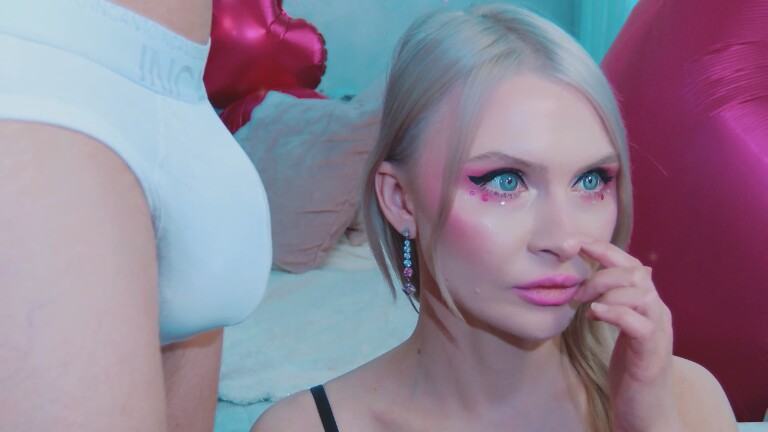 DenLina's Streamate show and profile