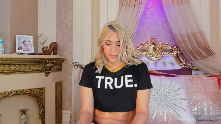 AbbieMeyer's Streamate show and profile